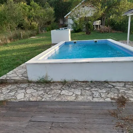 Mira * Drniš